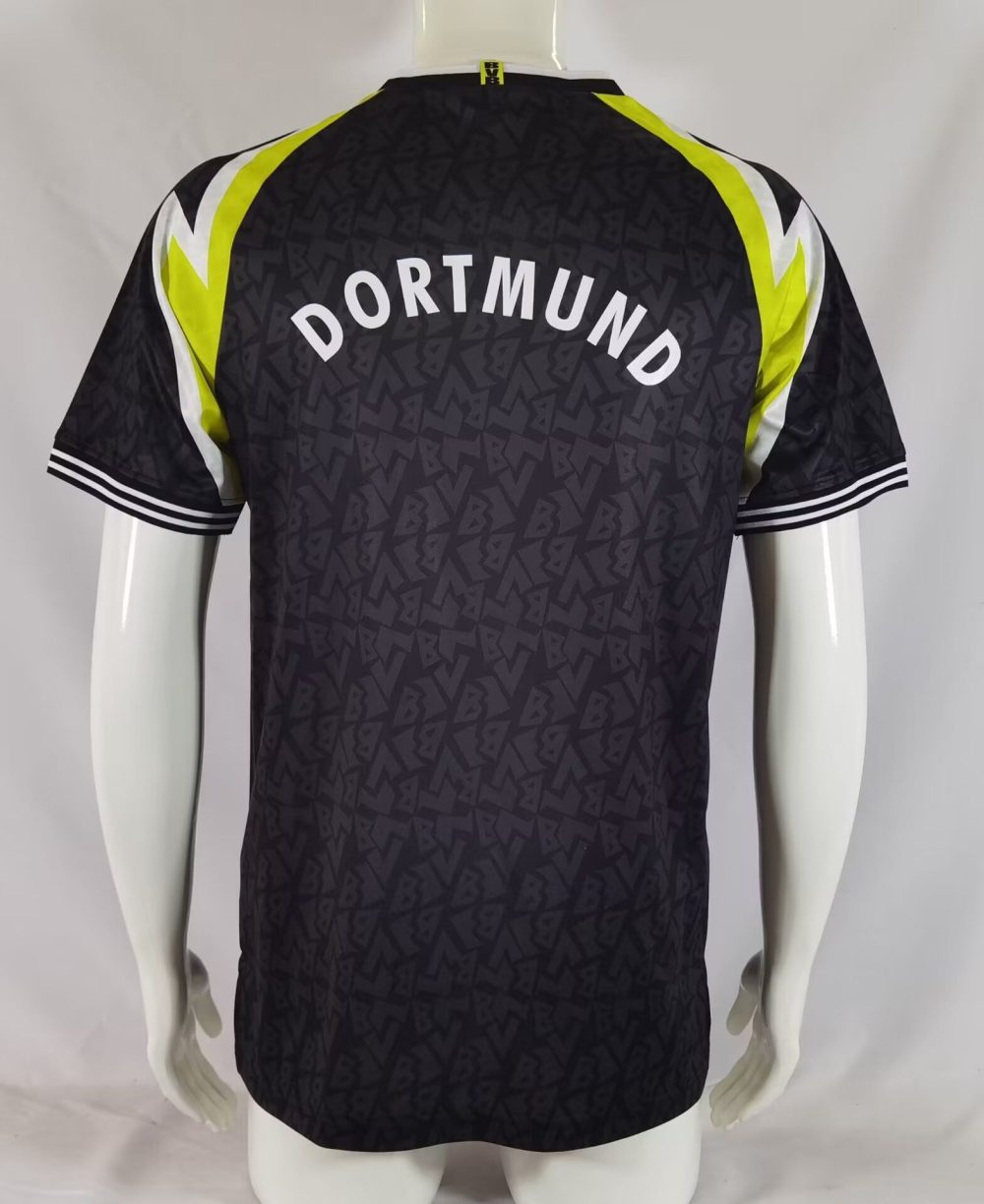 DORTMUND 1995-1996 AWAY SHIRT