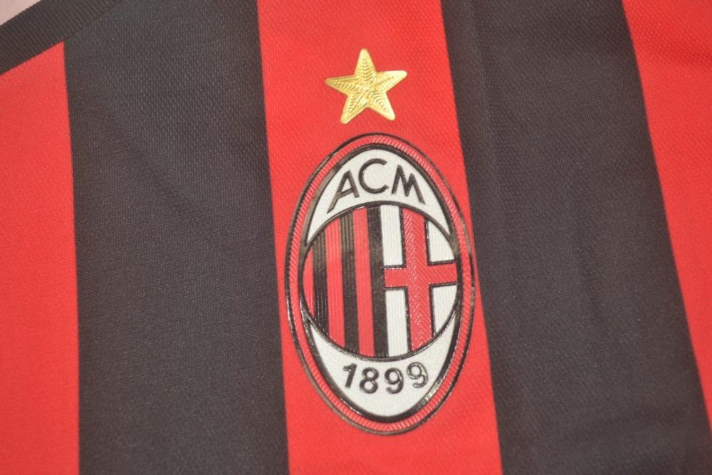 AC MILAN 2002 - 2003 HOME RETRO FOOTBALL SHIRT
