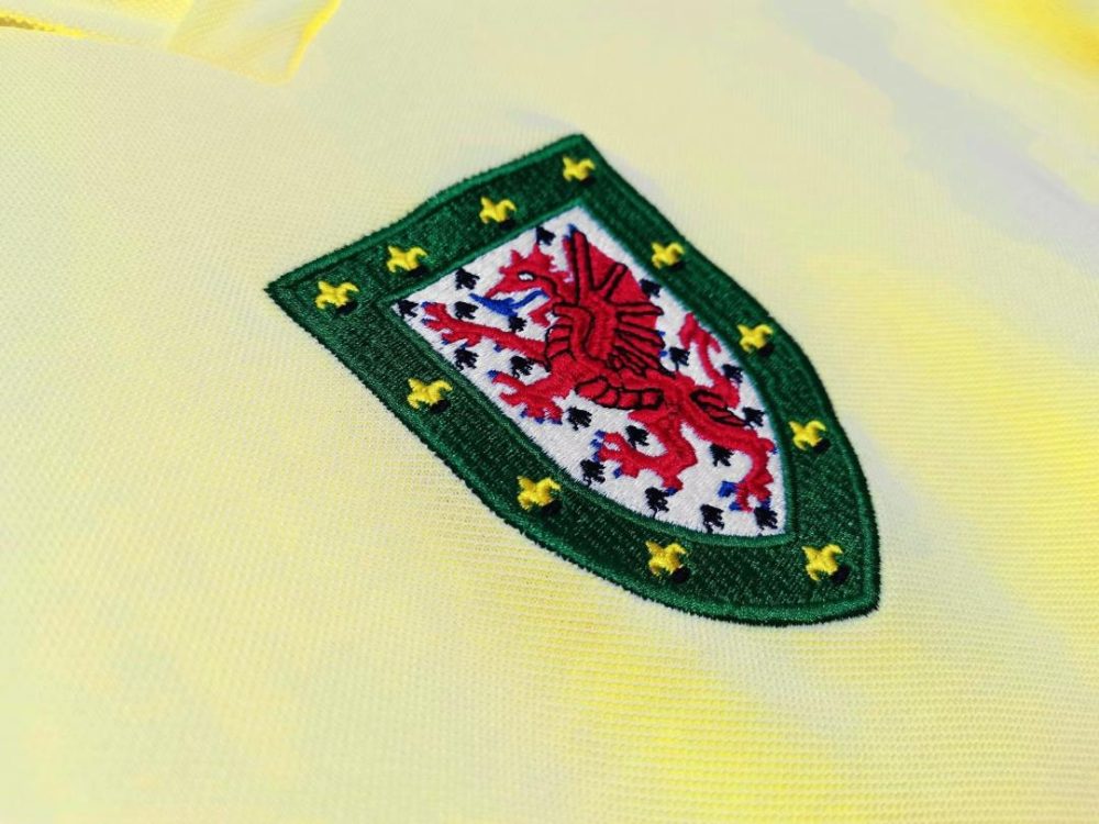 Wales 1976 -1979 Yellow Away Retro Football Shirt