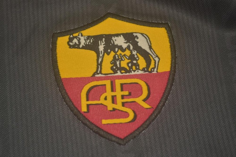 ROMA 1999-2000 AWAY BLACK RETRO FOOTBALL SHIRT