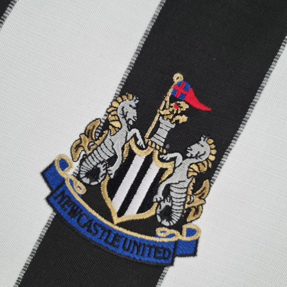 NEWCASTLE UNITED 2000-2001 HOME RETRO FOOTBALL SHIRT