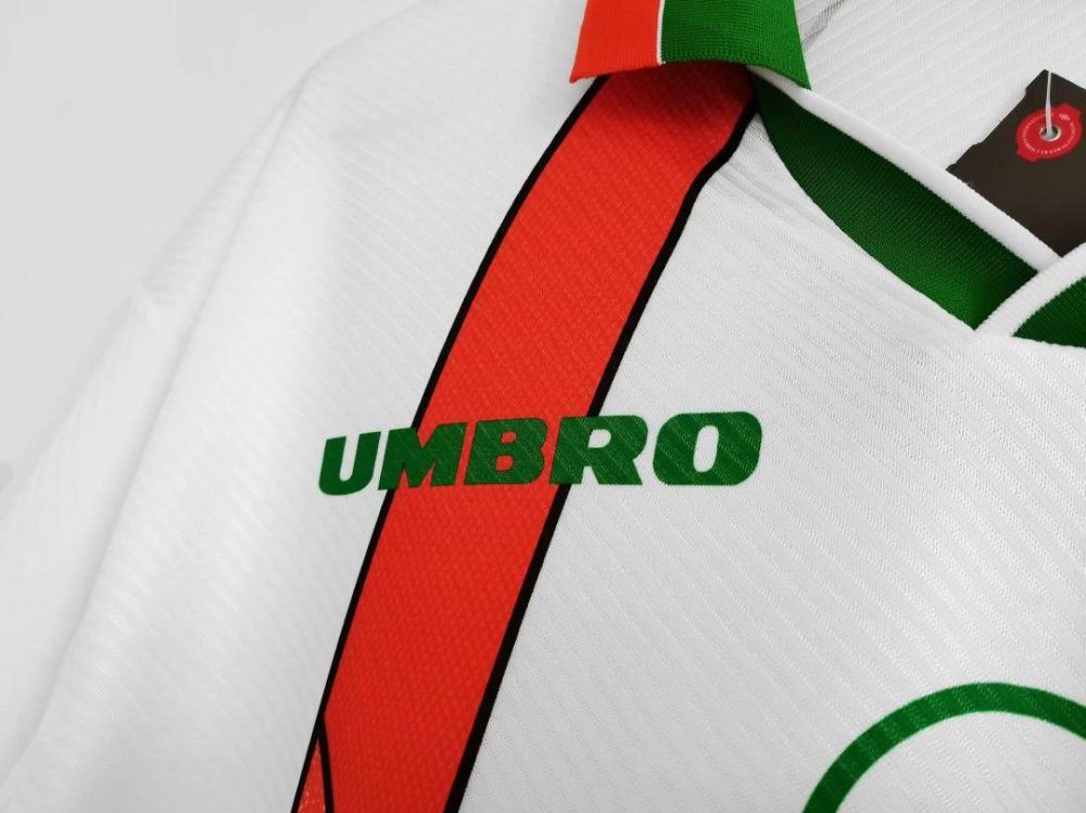 IRELAND 1996 AWAY RETRO FOOTBALL SHIRT