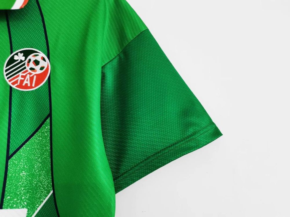 IRELAND 1996 HOME RETRO FOOTBALL SHIRT