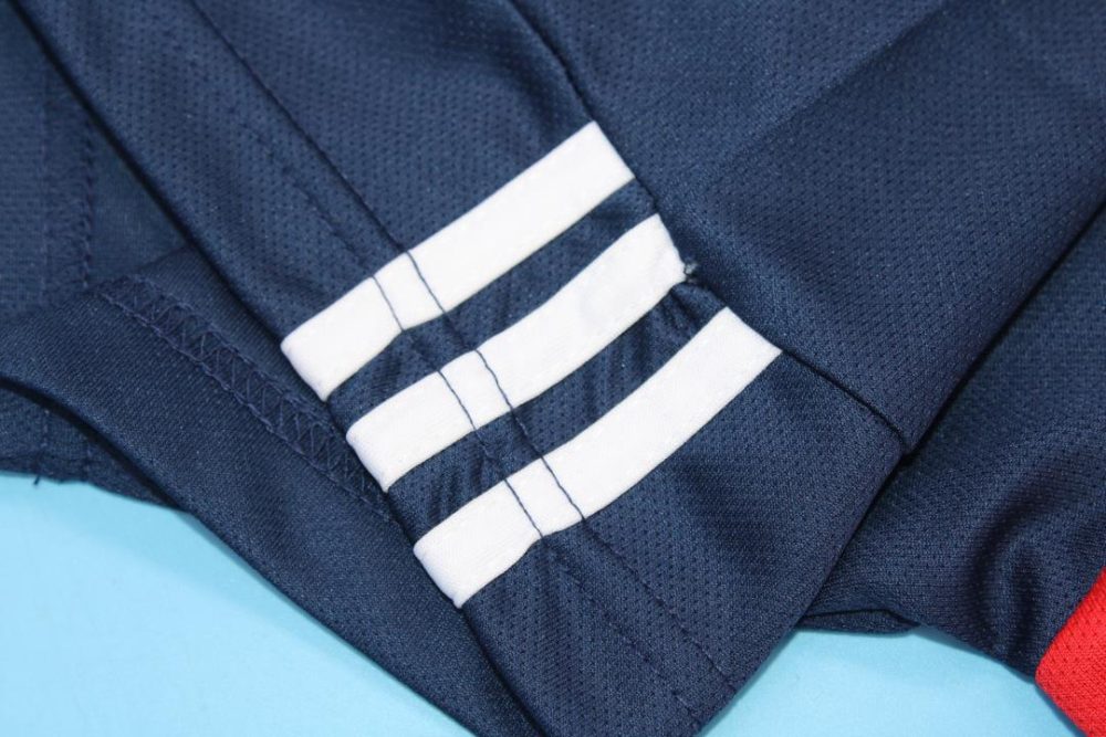 LYON 2001-2002 AWAY DARK BLUE RETRO FOOTBALL SHIRT