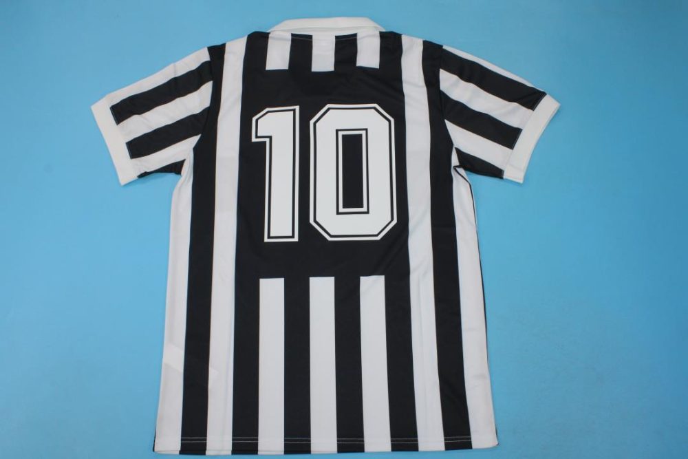 JUVENTUS 1982-1984 HOME FOOTBALL SHIRT