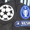 REAL MADRID 09/10 BLACK AWAY RETRO FOOTBALL SHIRT