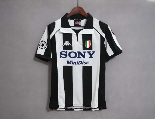 JUVENTUS 1997-1998 HOME RETRO FOOTBALL SHIRT