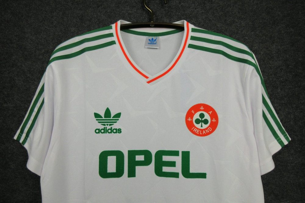 IRELAND 1990 WORLD CUP AWAY RETRO FOOTBALL SHIRT