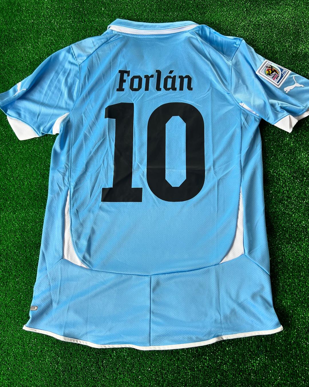 Diego Forlán Uruguay 2010 South Africa World Cup Blue Retro Jersey