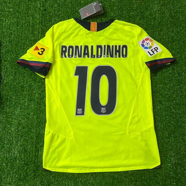 Ronaldinho Gaucho Barcelona 2005 2006 Green Yellow Retro Jersey Trikot Maillot